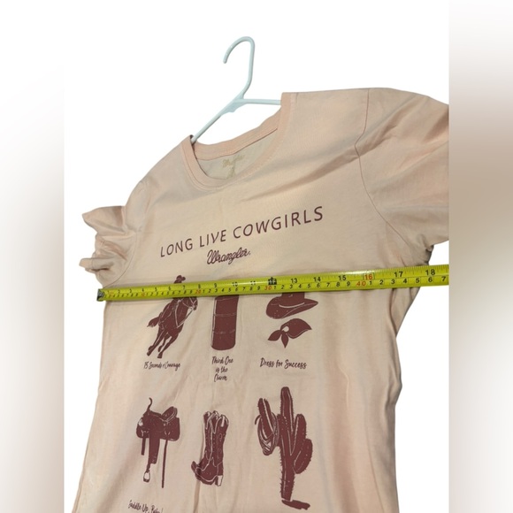 Wrangler “Long Live Cowgirls” Tee Rodeo Western Cowgirl Graphic Tee S - Picture 4 of 6